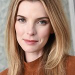 Betty Gilpin, Elizabeth Folan Gilpin