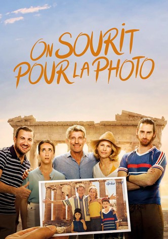 On sourit pour la photo-poster-2022-1752570643