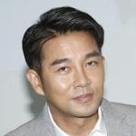 謝承均